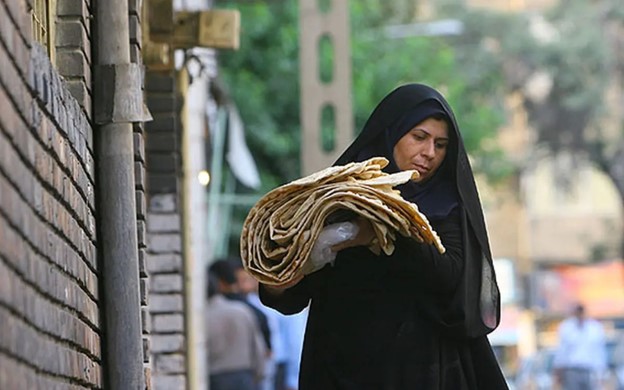 کمک به زنان بی‌سرپرست